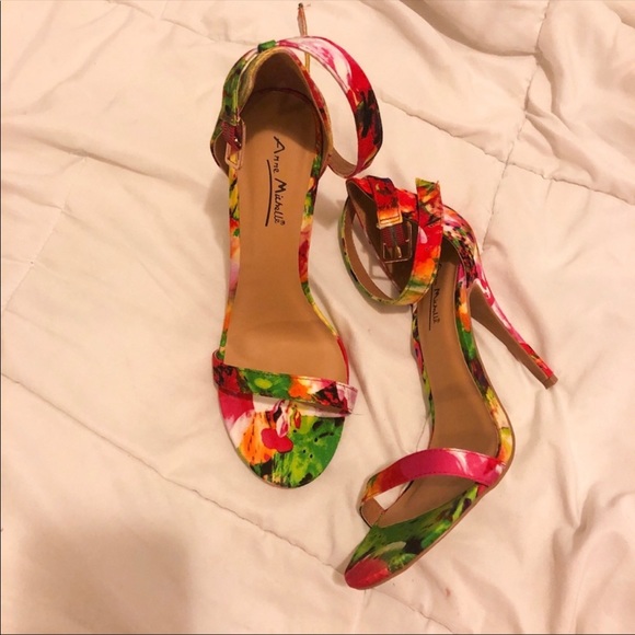 Anne Michelle Flower heels - Picture 4 of 4